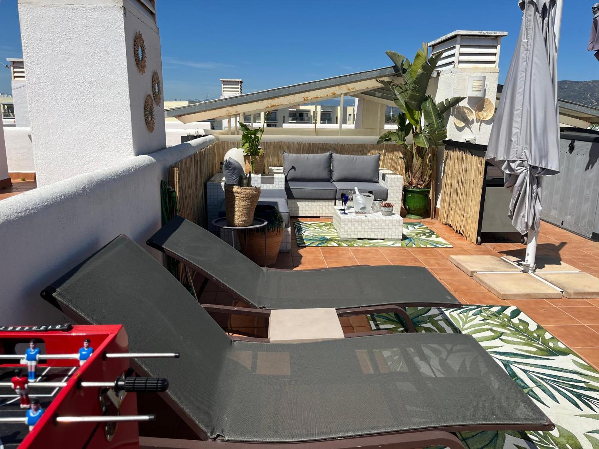 Appartement Avec Terrasse Sur Le Toit Vue Mer Росас Экстерьер фото